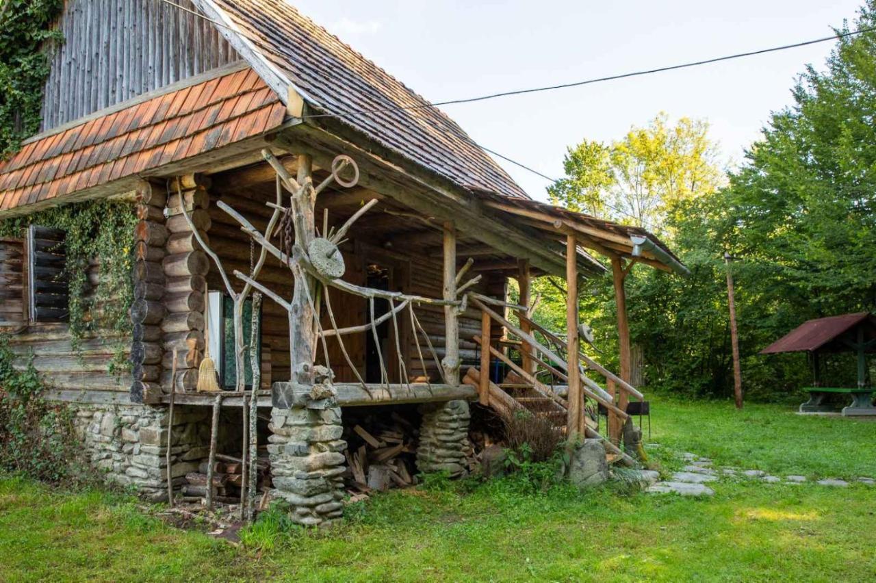 Хатина Біля Потока Vila Lumshory Exterior foto